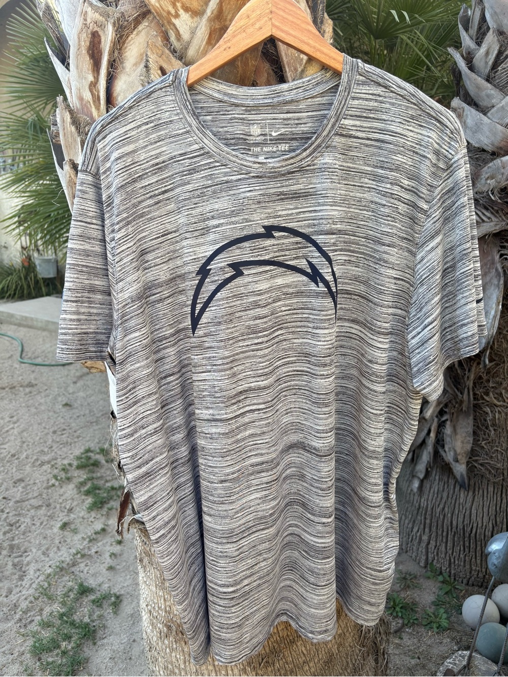 Nike Men's Heather Gray Short Sleeve Tee with Navy Bolt Logo